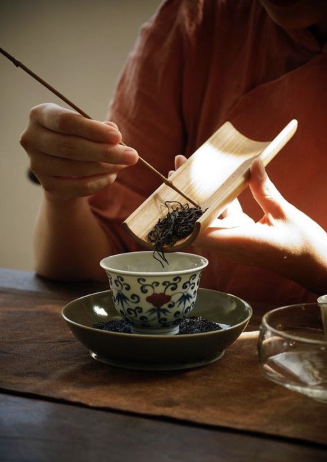Apa ciri Pu-erh pohon tua? Menilai asal, rasa, dan ketahanan seduhan